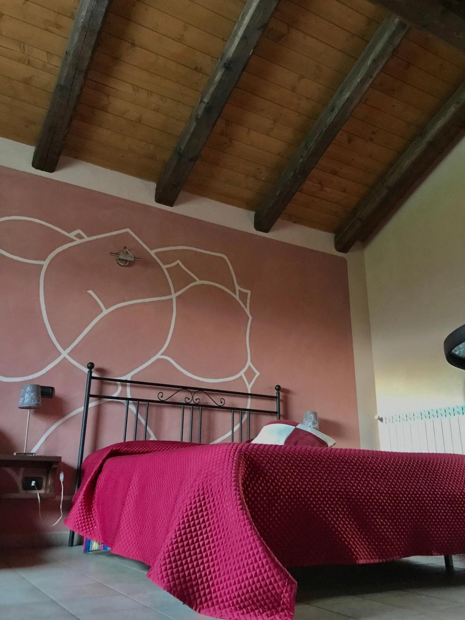 Agriturismo Bric Di Gai Монфорте-д'Альба Экстерьер фото
